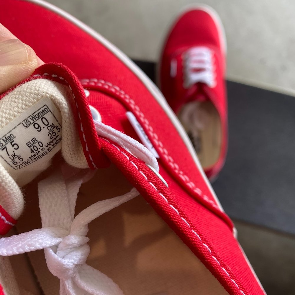 Vans Heritage Low-top Red Mens US Sz.7.5 / Womens Sz.9 - Picture 9 of 9